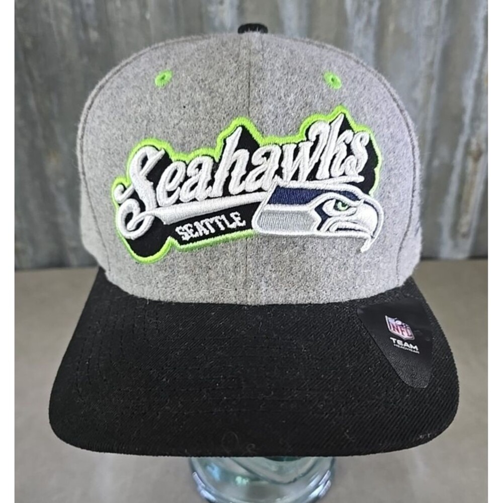 Seattle Seahawks NFL New Era 9FIFTY Snapback Trucker Hat Cap OSFA